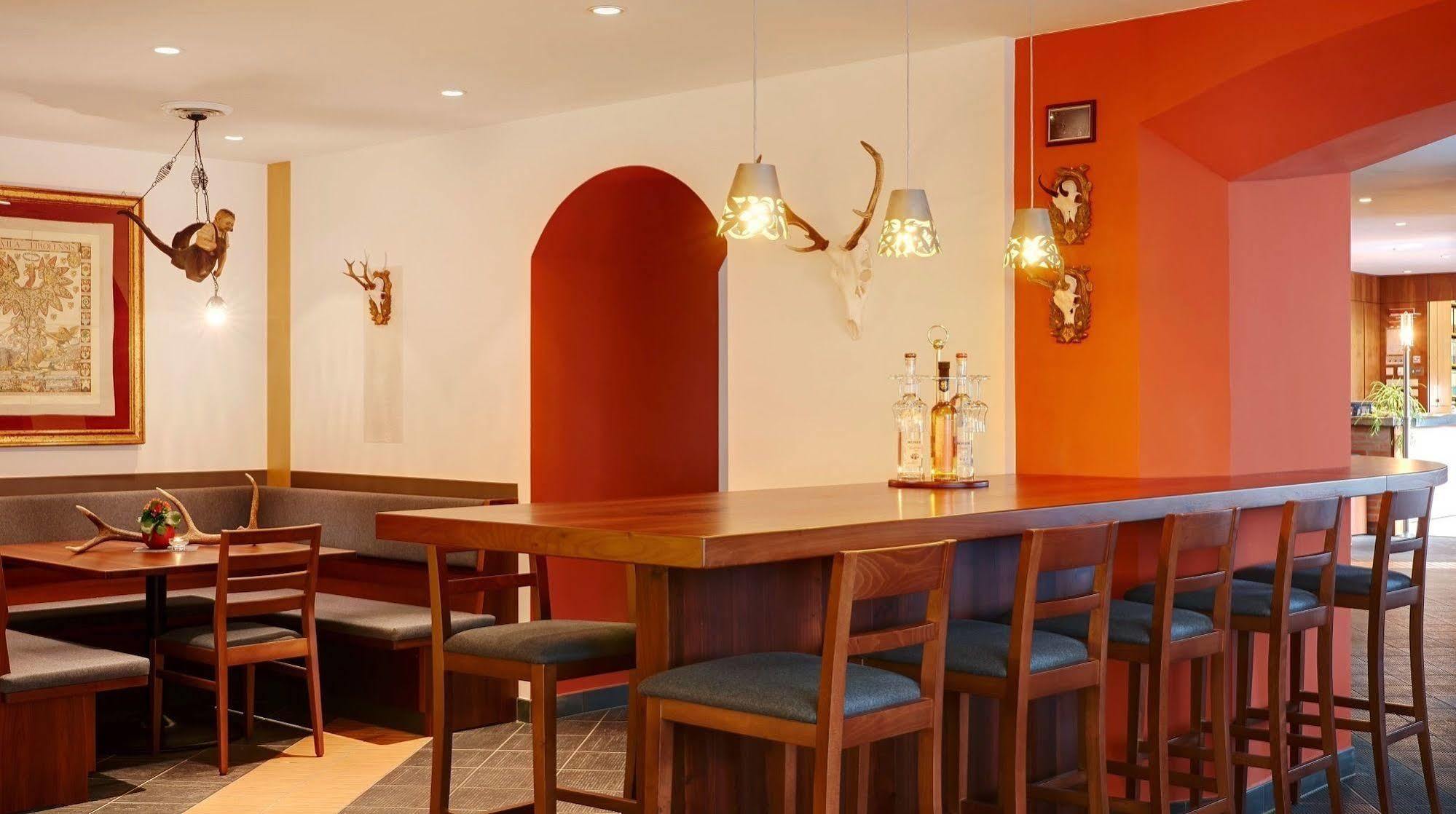 Hotel Krone - Eat, Drink, Stay Bressanone Eksteriør billede